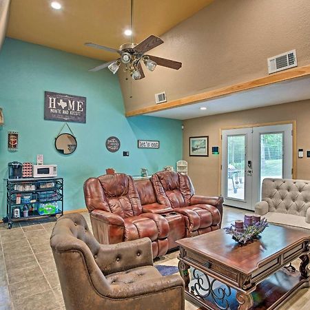 Lake Texoma Cabin - 1 Mi To Park And Boat Ramp! Willow Spring ภายนอก รูปภาพ