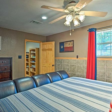 Lake Texoma Cabin - 1 Mi To Park And Boat Ramp! Willow Spring ภายนอก รูปภาพ