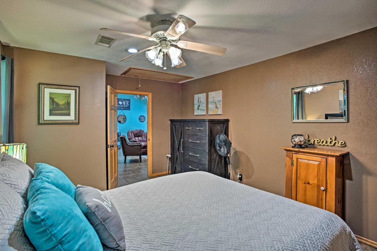 Lake Texoma Cabin - 1 Mi To Park And Boat Ramp! Willow Spring ภายนอก รูปภาพ